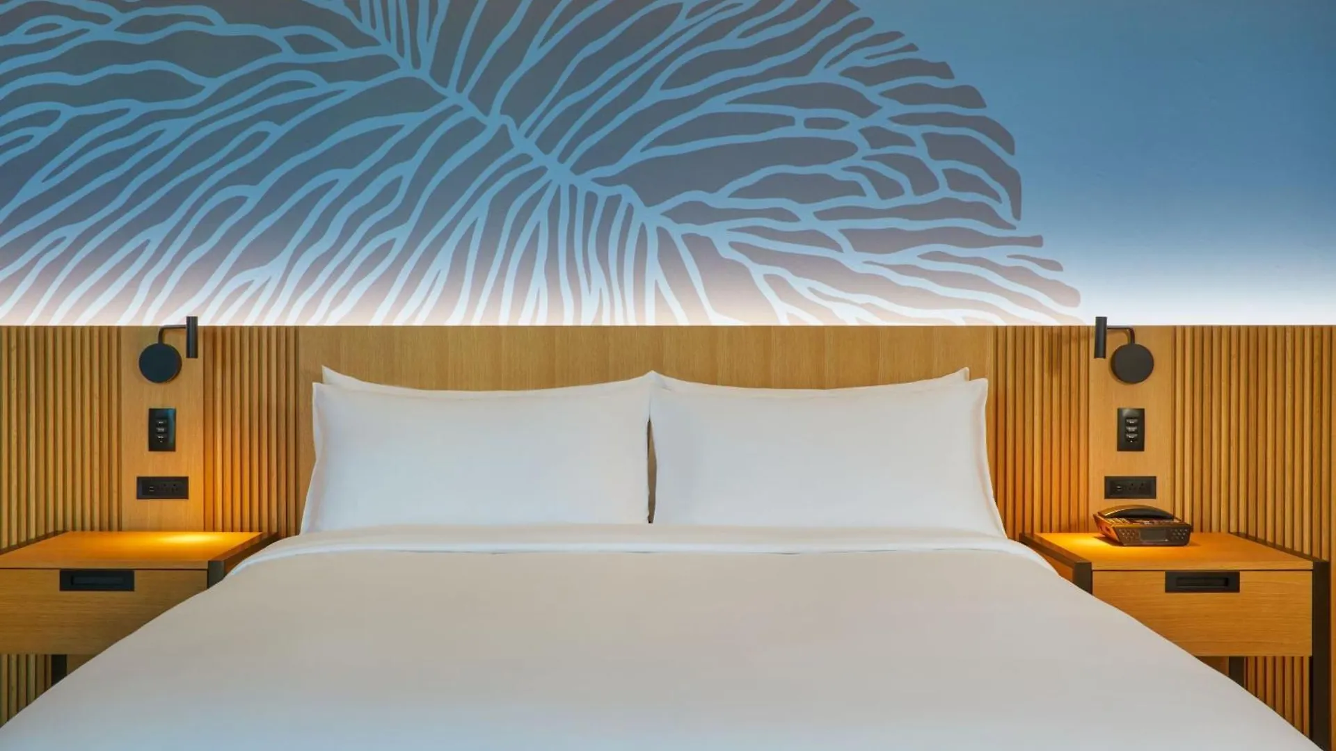 Renaissance Honolulu Hotel & Spa